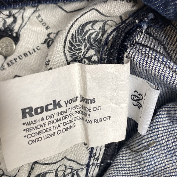 Rock & Republic Boot-Cut Jeans - Picture 13 of 15